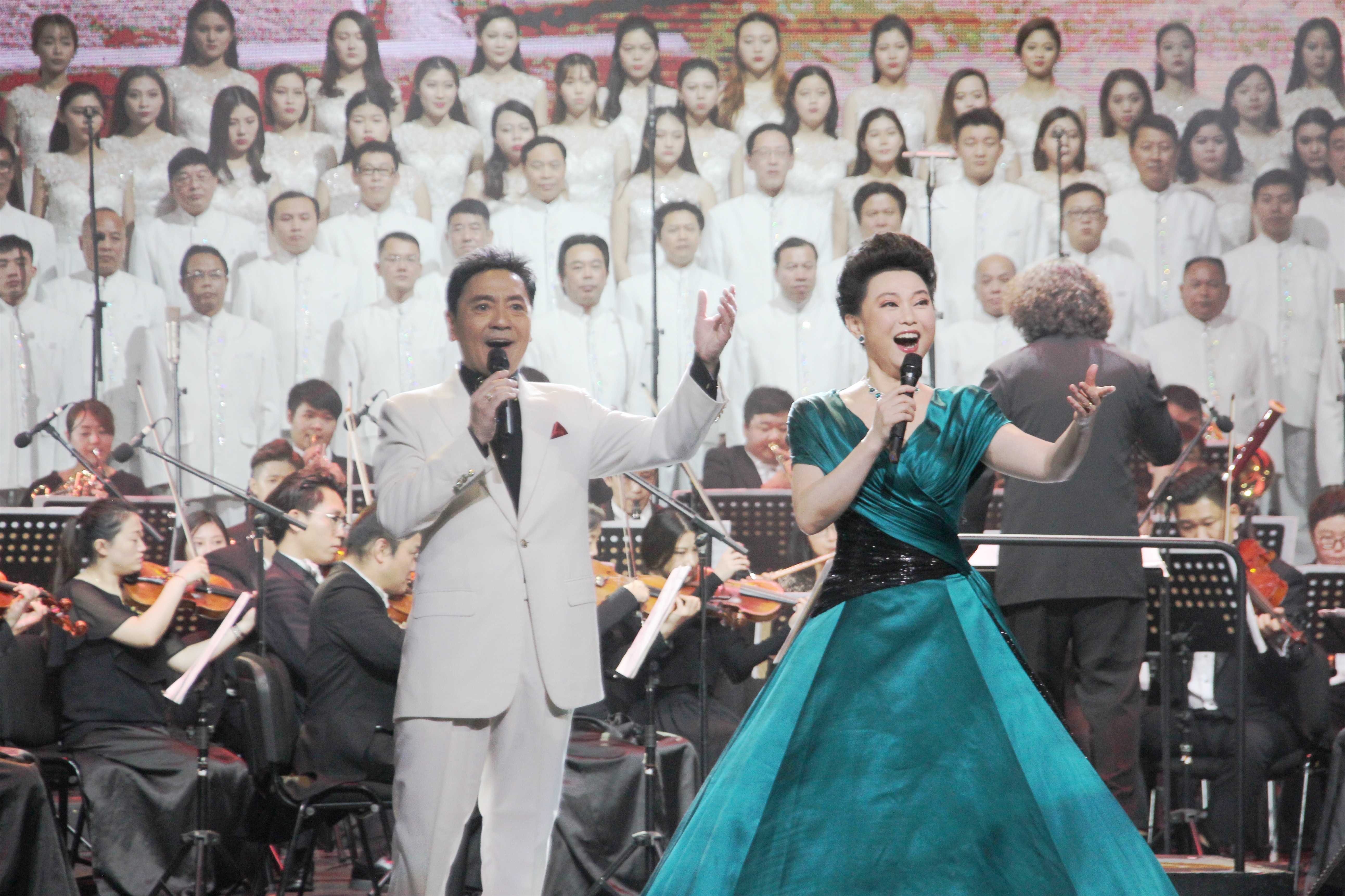 “再唱山歌給黨聽(tīng)——唐彪 李素華經(jīng)典民歌音樂(lè)會(huì)”