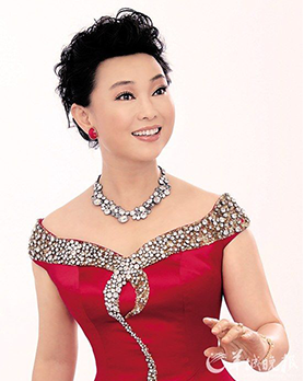 李素華