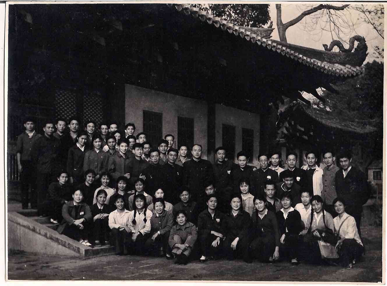 與原廣東省委書記張根生合影留念